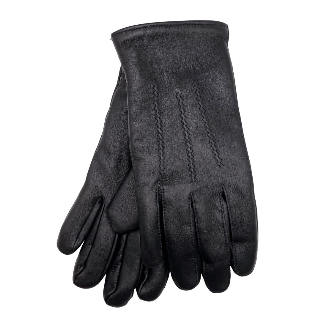 Markku Tuomalan mustat nahkasormikkaat miehille