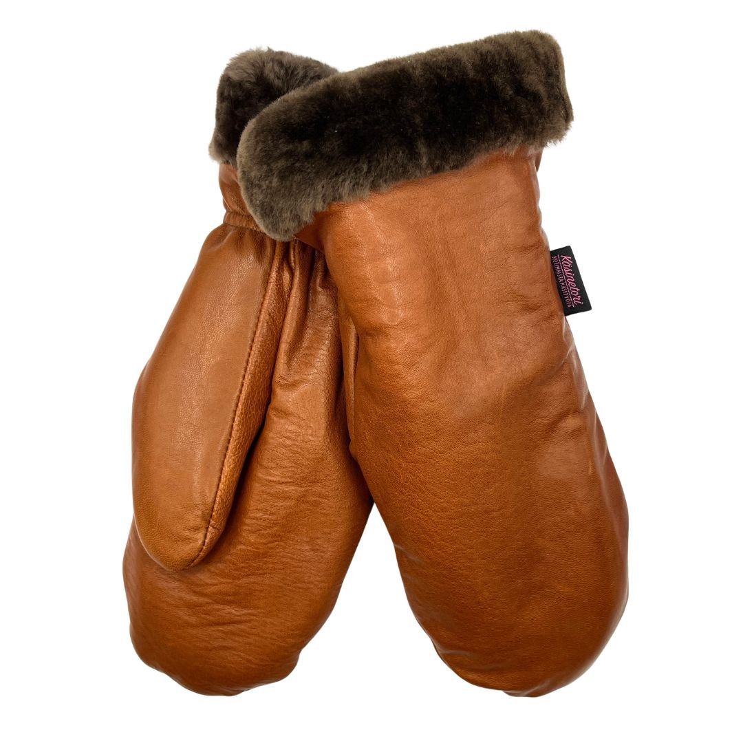 Käsinetorin lämpimät patinoituneet konjakin väriset nahkahanskat miehille turkisvuorilla