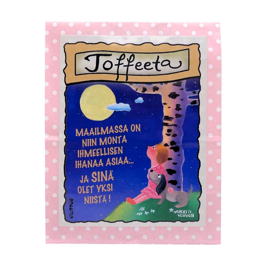 Kermatoffee pakattuna paperipussiin, jonka kyljessä kuvitus tähtiä katselevasta tytöstä ja omistajasta, sekä teksti "Maailmassa on niin monta ihmeellisen ihanaa asiaa, ja sinä olet yksi niistä!"